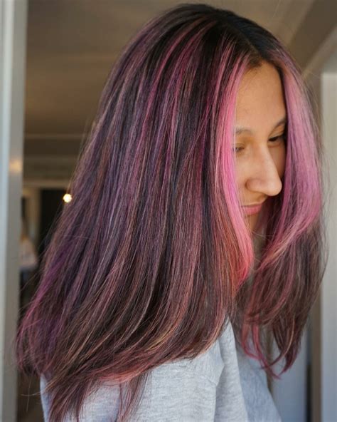 40+ Stunning Ideas For Brown Hair With Pink Highlights