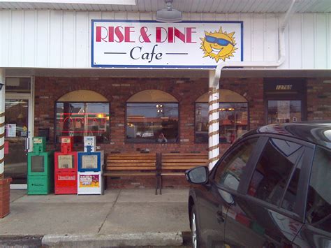 Rise and Dine cafe