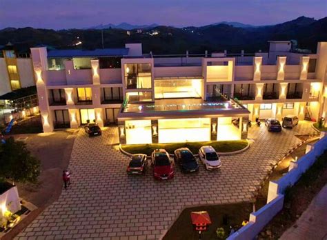 VAGA NAKSHATHRA SUITES (Peermade) - Hotel Reviews, Photos, Rate ...