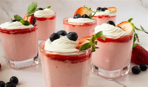 Recipe- Delicious Strawberry Mousse - lifeberrys.com