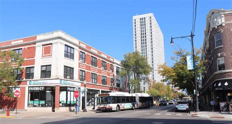 An Explorer's Guide To Rogers Park, Chicago's Eccentric Far North Side ...