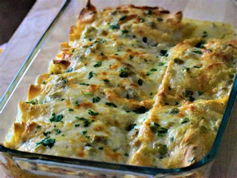 Green Chicken Enchiladas