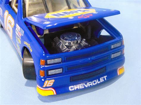 Ron Hornaday Jr. #16 NAPA Chevrolet Diecast Race Truck 1:24 Scale FREE ...