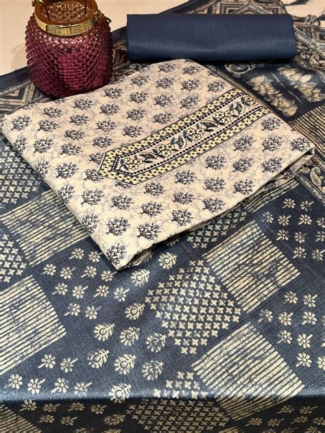 Elegant Blue and White Woven Suit – Chhabra 555