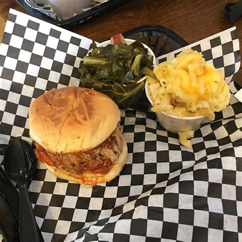 Moe's Original BBQ in Asheville, NC | Restaurant Review