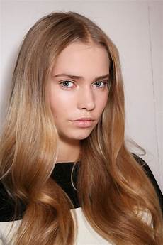 What Is Thick Hair by 10 Tips To Thick Hair Stylecaster What Is Thick Hair