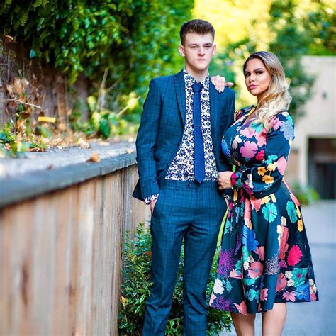 Teenager sets up OnlyFans account for his mom so they both can make more money - Culture