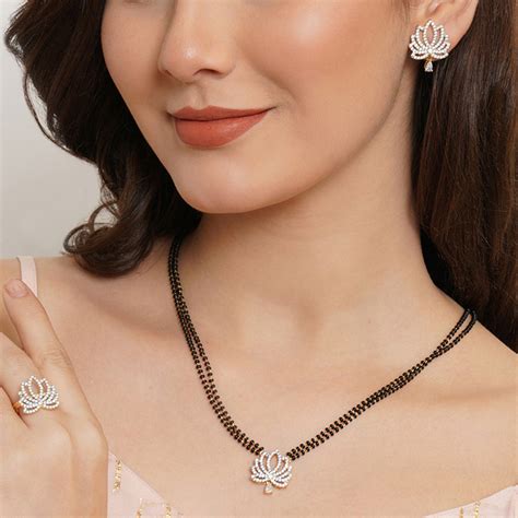 Sparkling Essentials Loatus Motifs Mangalsutra Set – VOYLLA