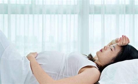 为啥有的宝宝早产，有的过了预产期都没动静？与这3个因素有关_胎儿_情况_足月