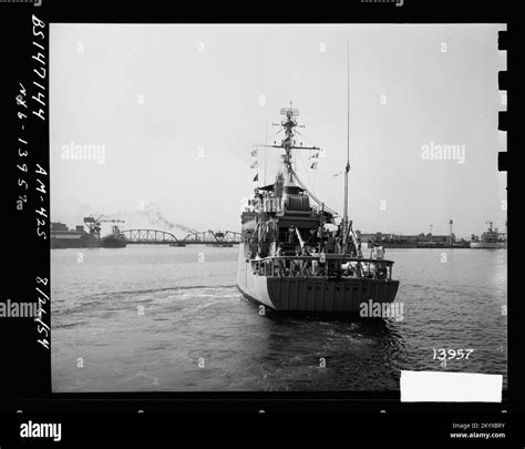 AM-425 Bulwark , Ships, Naval Vessels, Boats, Naval History, Navy Stock ...