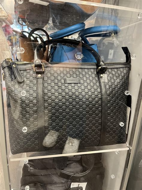 Gucci bag spotted at TK Maxx. I did not buy it but I want it! : r/handbags