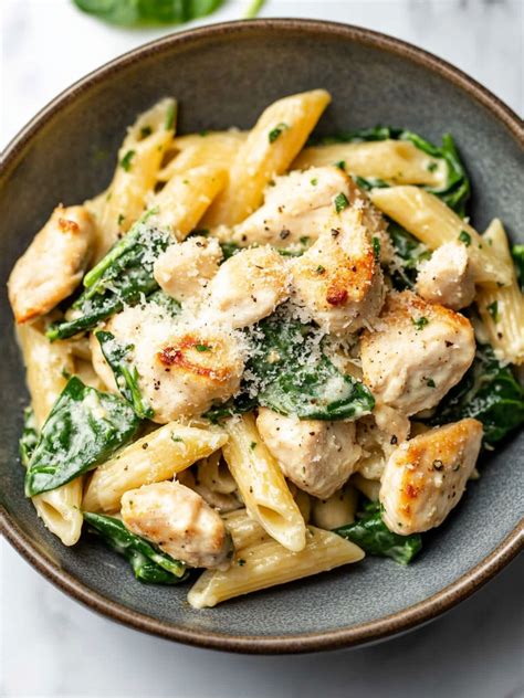 Quick and Easy Spinach Chicken Pasta