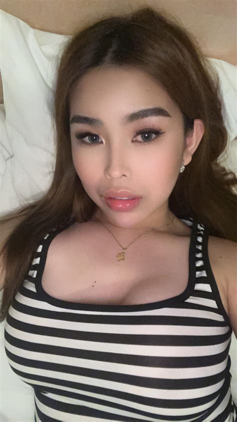 Joondalup escorts and private escorting services - Scarlet Blue.