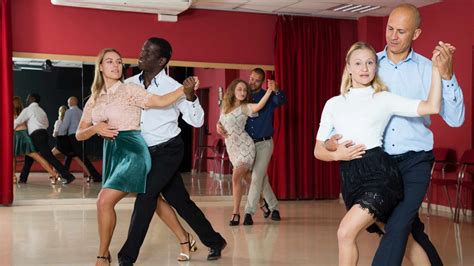 Why You Should Go Salsa Dancing With Your Significant Other?
