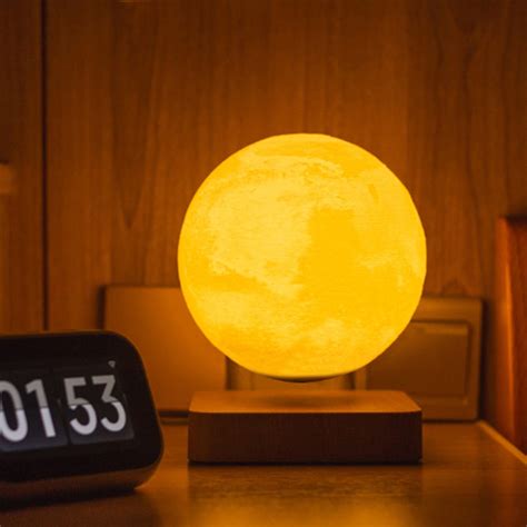 Levitating Moon Lamp – Space Mesmerise