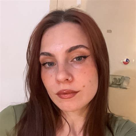Nina - French teacher - ₹1071/h