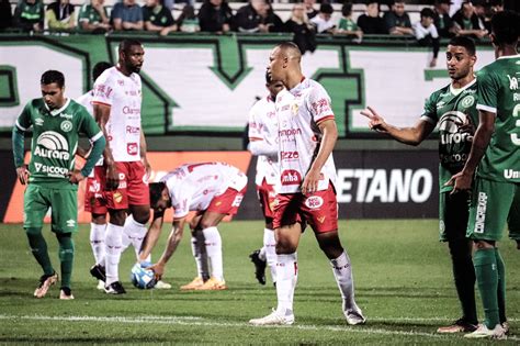 Vila Nova marca nos acréscimos, bate a Chapecoense e segue perseguição ...