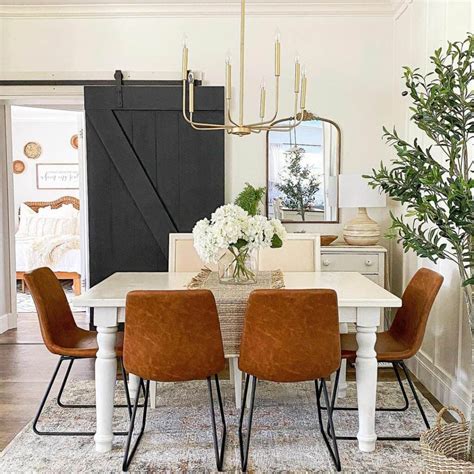 Modern Chandelier Over Dining Table: Elevate Your Space with Sleek ...
