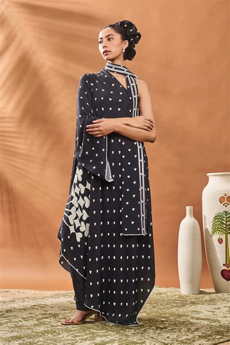 BLACK ALL FOURS ONE SHOULDER TUNIC SET