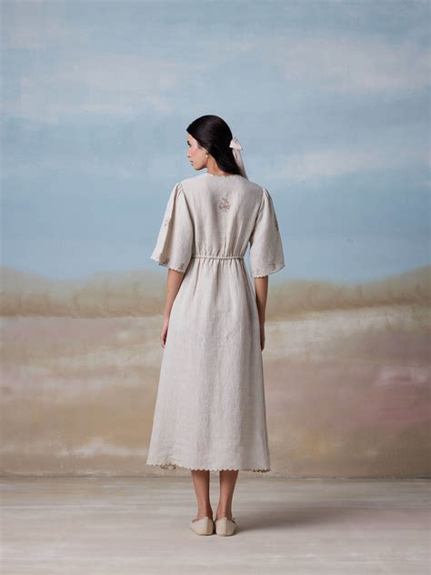 Soulful Connections Maxi Dress: Flattering & Elegant Style