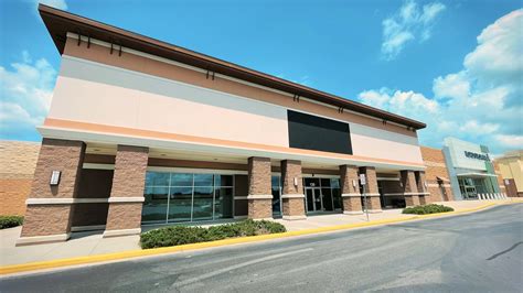 Old Navy To Relocate Lafayette Store To Former Off Broadway Shoes Space In Ambassador Town ...