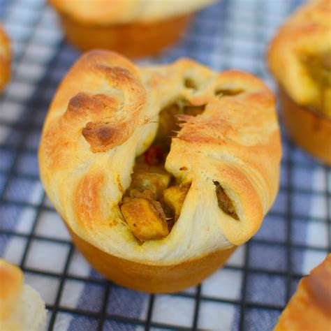 Mini Curry Chicken Pot Pies | builicious