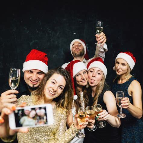 Funny Christmas Team Names - Absolutely Jokes & Puns