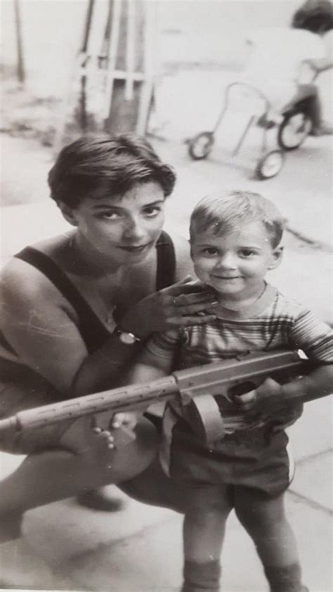 Mom and I in USSR- Circa 1990 : r/ANormalDayInRussia