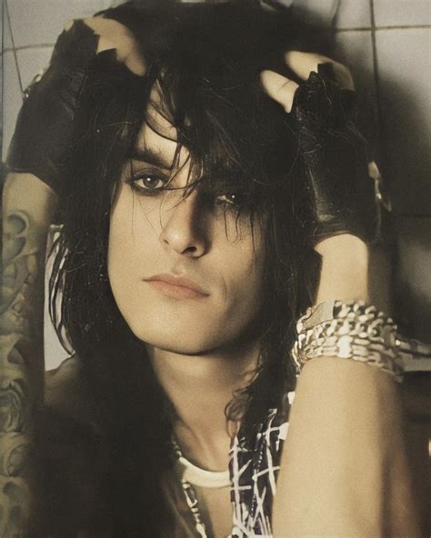 Pin by amanda rafaelly on fggbbg | Nikki sixx, Motley crue nikki sixx, Nikki