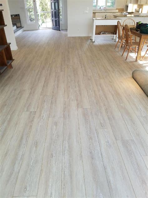 Closeout Vinyl Plank Flooring