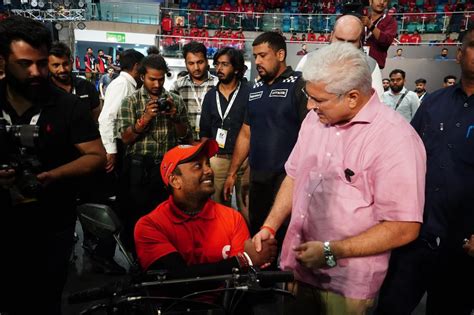 Delhi Transport Minister addresses gig workers at Zomato and Blinkit ...