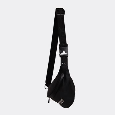 Slinger - The Best Fanny Packs in India: Style and Functionality