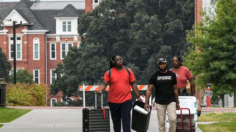 Clemson University students move in, fall semester starts next week