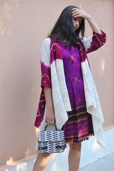 Magenta White Handwoven and Embroidered Bandhani Tribal Shawl Jacket i ...