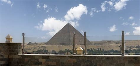 PYRAMIDS TOWER VIEW INN (Egypt/Giza) - B&B Reviews, Photos, Rate ...