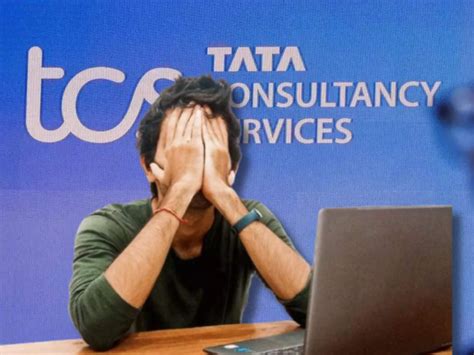 US Senators question TCS, 9 others over H-1B visa filings after layoff ...
