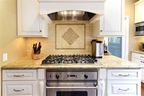 Beautiful Square Tile Backsplashes For Your Home - Home Tile Ideas