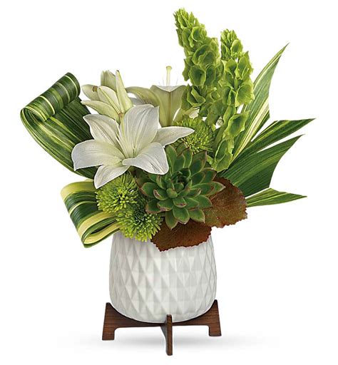 Artistic Angles Bouquet | Gresham Oregon Florist | Nancy's Floral ...