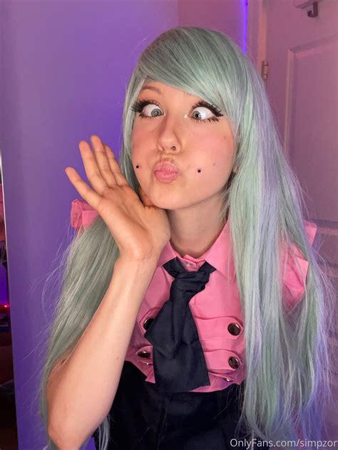 "Don’t be shy, come talk to me in Dms 😊🥰 Xx" by simpzor from OnlyFans | Coomer