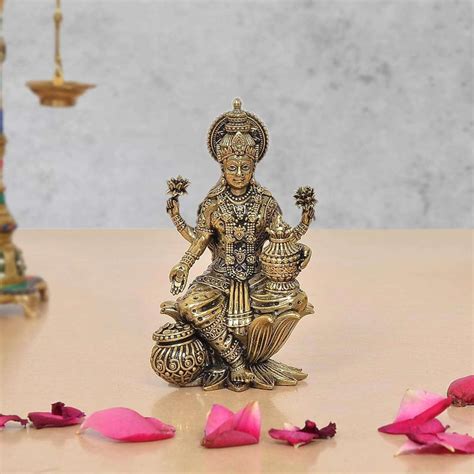 Superfine Brass Goddess Lakshmi Idol (Height: 4 Inch) – AONA INDIA
