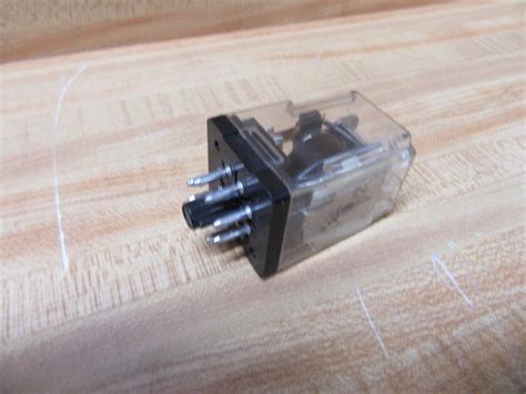 Plug In TE Connectivity / Potter & Brumfield KRPA-11AY-240 - DPDT ...