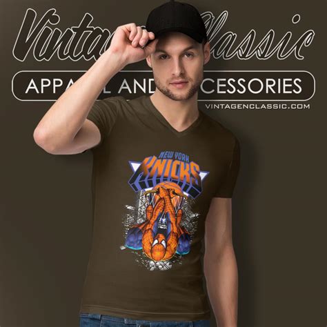 Spiderman New York Knicks Shirt - Vintagenclassic Tee