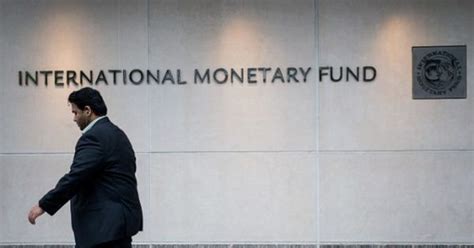 IMF praises India for trying to lowering debt GDP ratio, cautions China