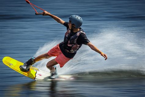 Heat wave tips for parents: How hot is too hot for the playground?