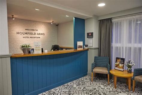 HOLMFIELD ARMS HOTEL (Wakefield) - Hotel Reviews, Photos, Rate ...