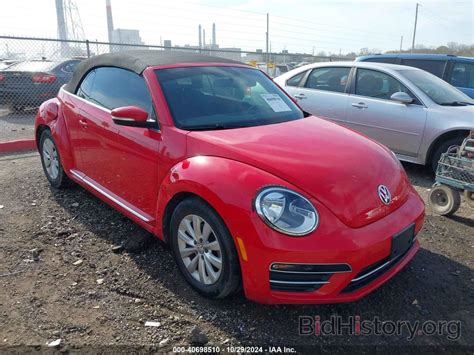 Report 3VW5DAAT7KM505734 VOLKSWAGEN BEETLE 2019 Red Gasoline - price and damage history