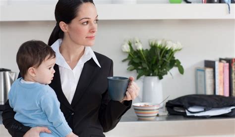 8 Work-Life Tips for the Always Busy Single Working Mom | XNSPY ...