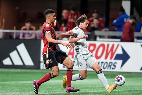 Download Cade Cowell Soccer Match Action Wallpaper | Wallpapers.com