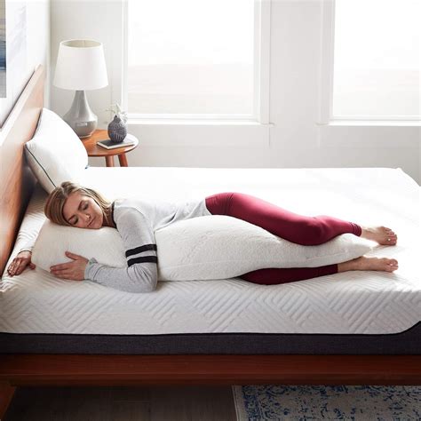 Best Pillows For Side Sleepers With Back Pain