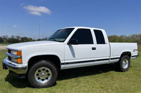 50k-Mile 1999 Chevrolet K1500 Silverado Extended Cab Z71 4x4 for sale ...